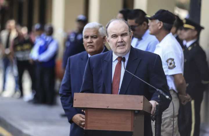 CADE 2025: Rafael López Aliaga propone retiro de la Corte de Derechos "Inhumanos"