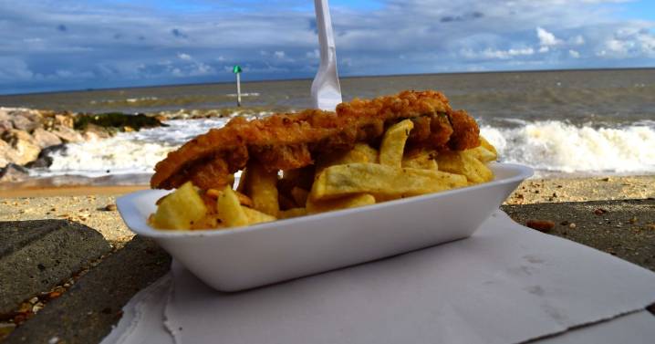 Scottish chippy award nominations suggest fish and chips is better by the sea