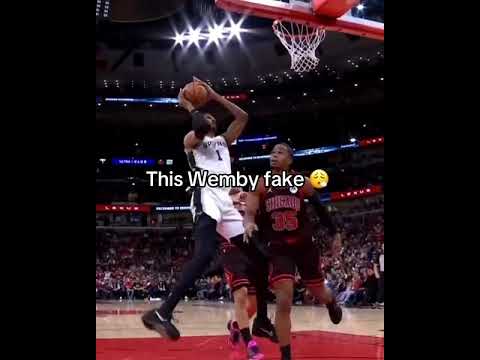 Wemby with the fake 👀