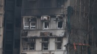Los muertos en el incendio de Hong Kong aumentan a 128 y otras 200 personas siguen desaparecidas