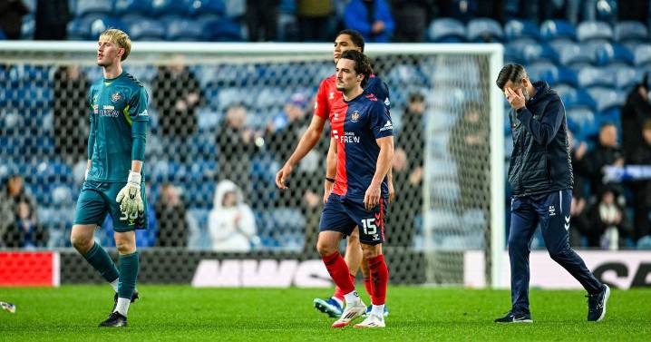 Stuart Kettlewell earns support from Kilmarnock dressing room as flops 'can't expect days off'