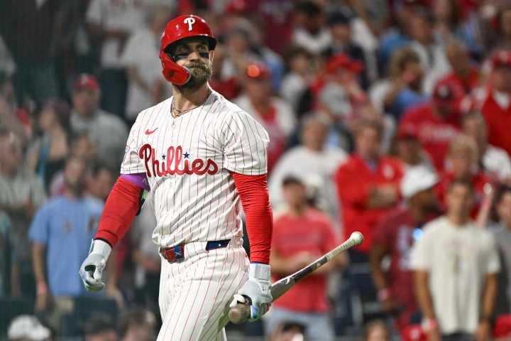 Yankees need to avoid trade noise for Bryce Harper at all costs