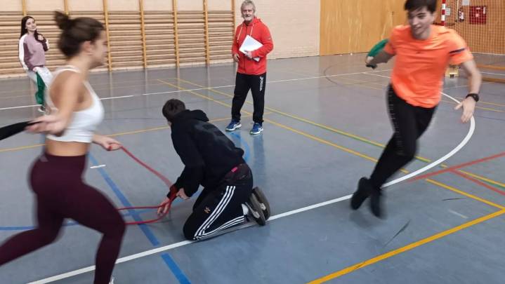 El profesor Cardona del Campus de Huesca lidera dos publicaciones sobre actividades físicas para la animación recreativa y turística
