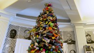 Holiday tree featuring thousands of origami works opens at NYC's American Museum of Natural History