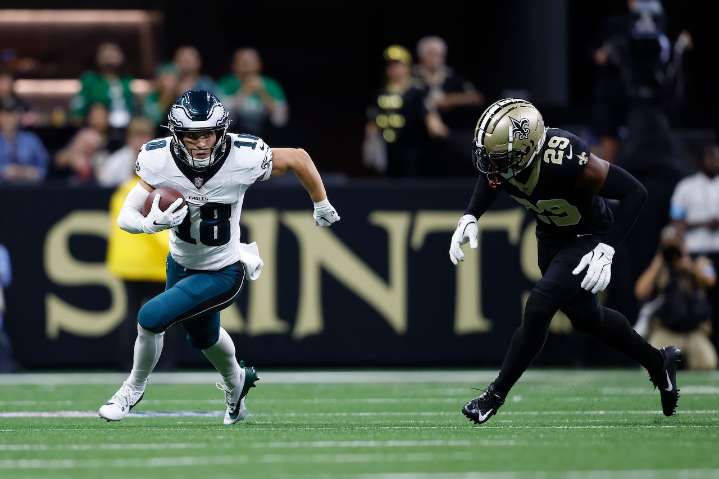 Eagles place starting defender on IR, likely to be without star WR in game against Bears