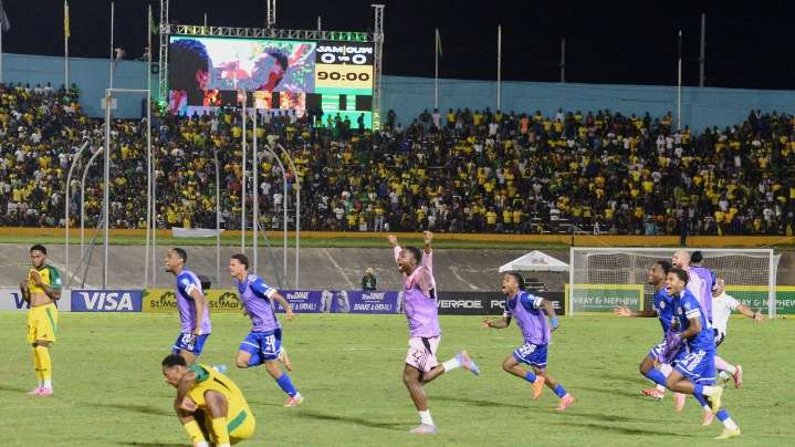 Steve McClaren quits as Jamaica coach after 0