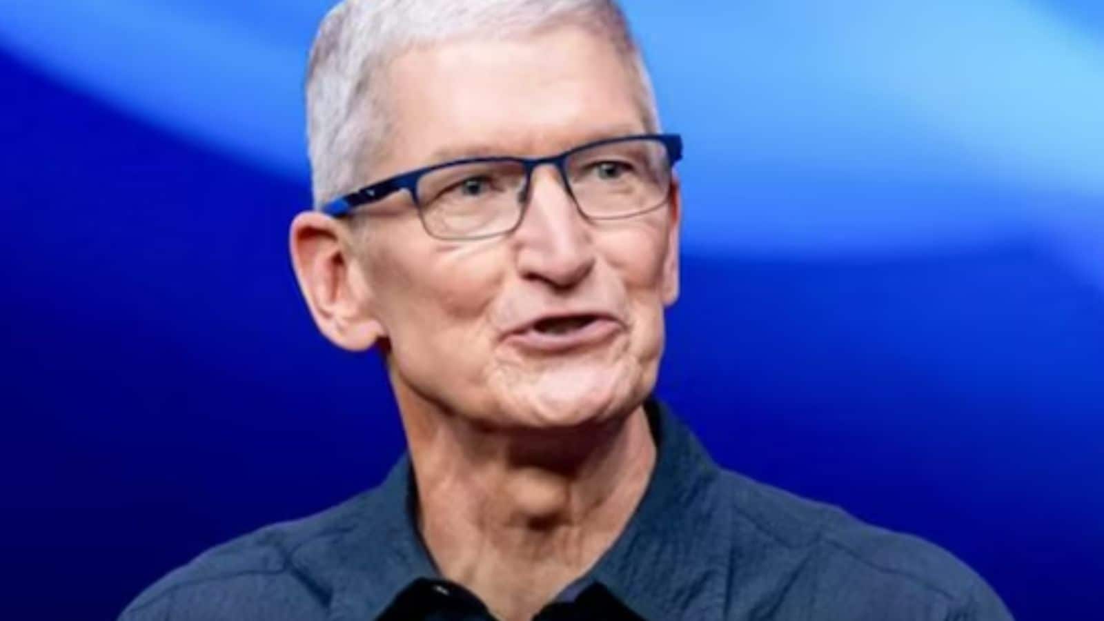 Apple Speeds Up Succession Plan As Tim Cook May Step Down Next Year: Report