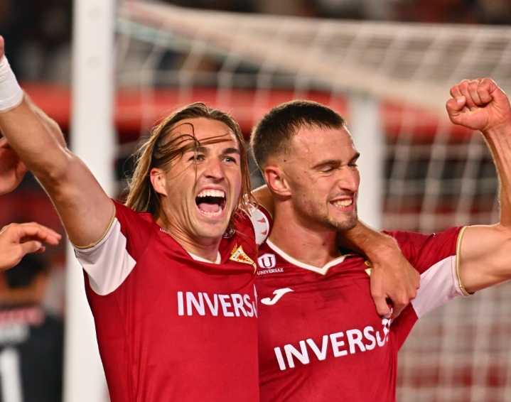 Deportes | El Murcia sobrevive tras verse sometido y vence para seguir con su gran racha en Primera RFEF