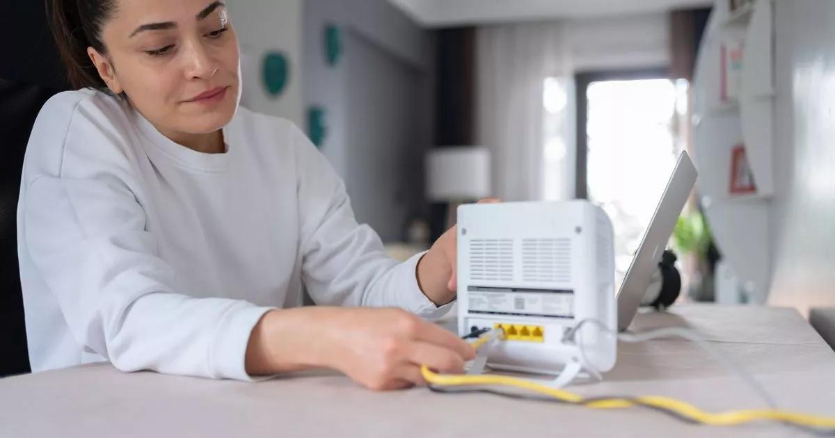 Brits slash broadband bills with site offering deals cheaper than Black Friday