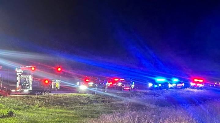 St. Mary deputies: Highway 90 shut down in Centerville after crash