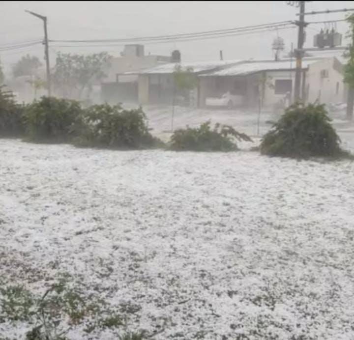 Cayó granizo en la zona de Acha y Padre Buodo: tuvieron que cortar la ruta 35