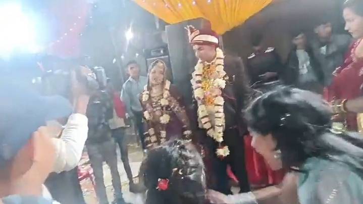 Dance Video Of UP Couple Goes Viral After Bride Vanishes Before 'Vidaai', Forcing Groom To Return Home Alone