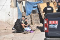 Ejecutan a un hombre afuera de una vivienda en la colonia 20 Aniversario