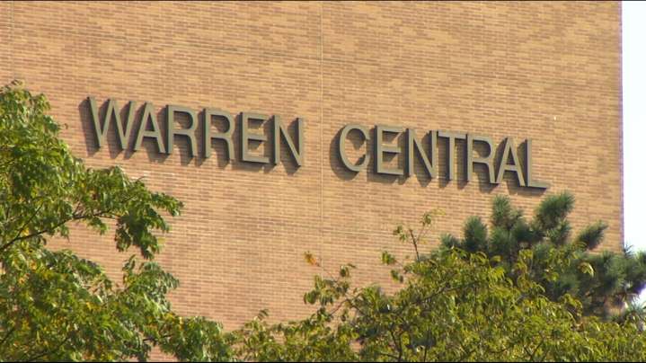 Warren Central releasing students early for water repairs