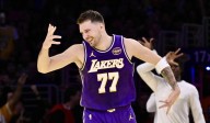 Big 3 leads Lakers past Clippers to clinch their NBA Cup group