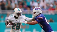 De'Von Achane runs for 174, Dolphins upset Bills, 30