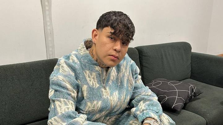 Junior H comparece por cantar “El Azul" en el palenque de Fiestas de Octubre