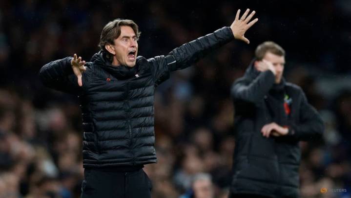 Tottenham manager Frank plays down Van de Ven, Spence snub