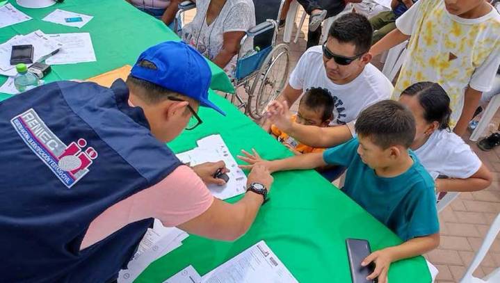 Reniec realiza campaña para el trámite de DNI de menores este domingo 30: locales, horarios y requisitos