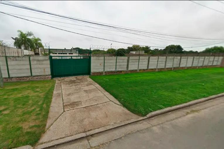 Robaron cascos, guantes, camperas y dos motos de una concesionaria en Paraná