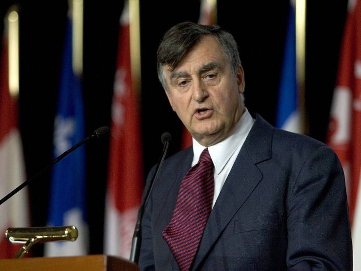 Health minister blocked salary deal with Quebec doctors, Bouchard says