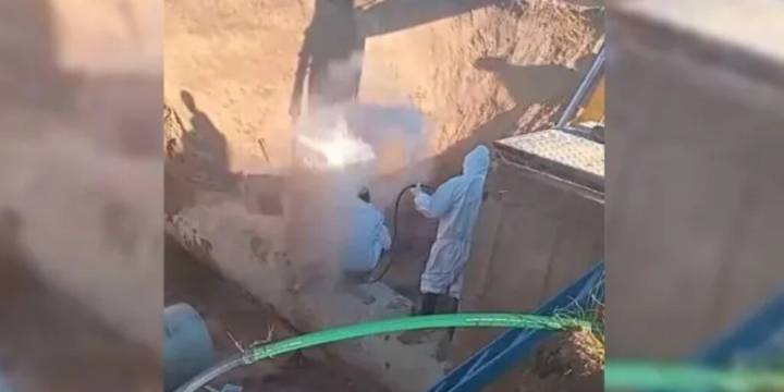 Entre Ríos: explotó un caño de agua mientras realizaban arreglos en una obra y dos trabajadores salieron despedidos