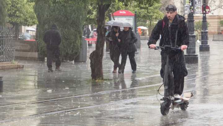 El aviso naranja por lluvias se salda sin incidencias destacables en Sevilla