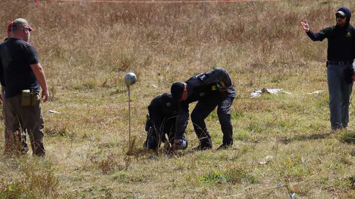 Agentes del FBI capacitan a policías de Michoacán en el manejo de drones y explosivos