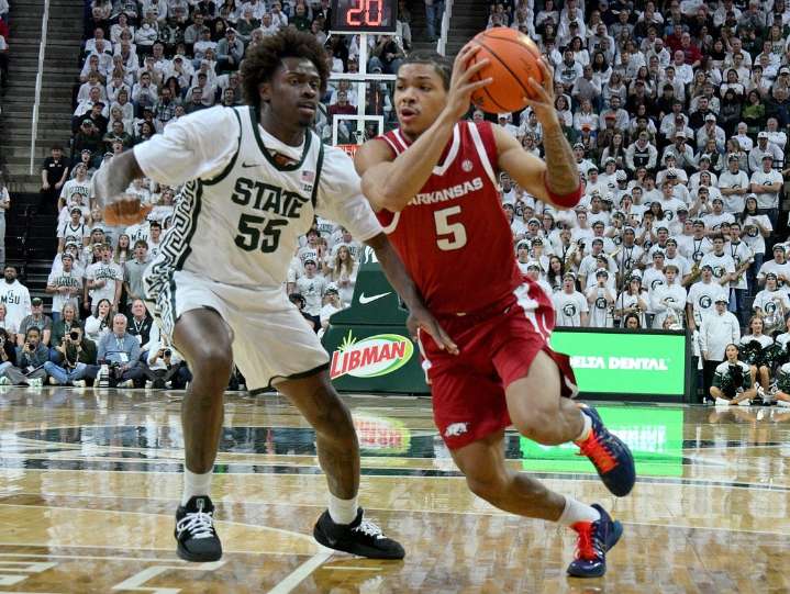 Deadspin | No. 21 Arkansas takes lessons from close loss to face C. Arkansas