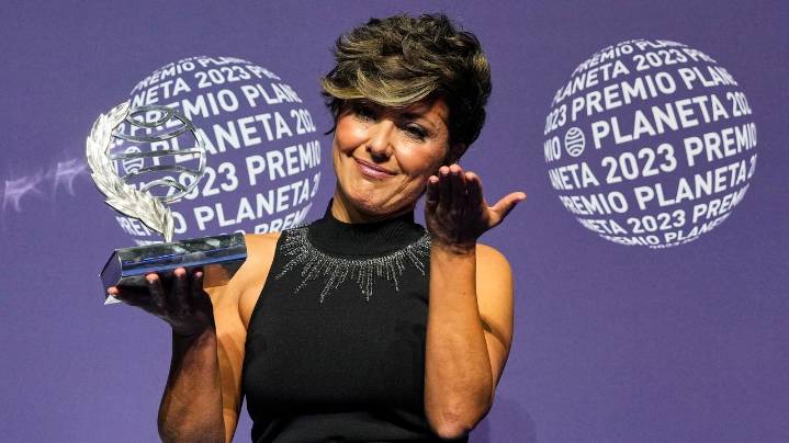 Sonsoles Ónega vuelve con una historia de amor y un homenaje a las mujeres escritoras