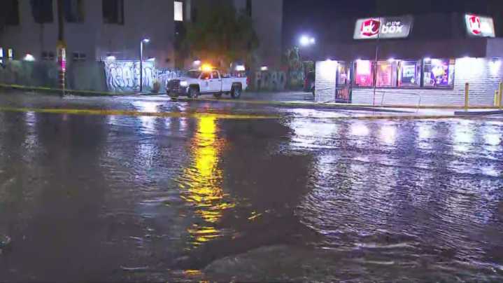 Water main break in South Los Angeles causes flooding, traffic delays