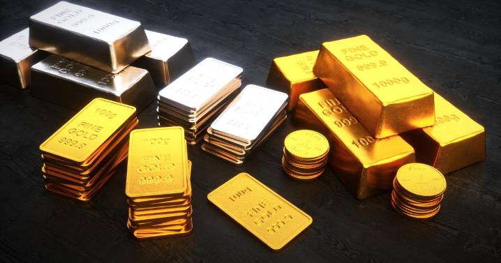 Should you invest in gold and silver before 2026? Here's what experts think.