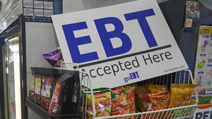 Federal government shutdown on pace to be longest in U.S. history