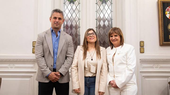 La Libertad Avanza sumó a una diputada santafecina y se acerca a la primera minoría