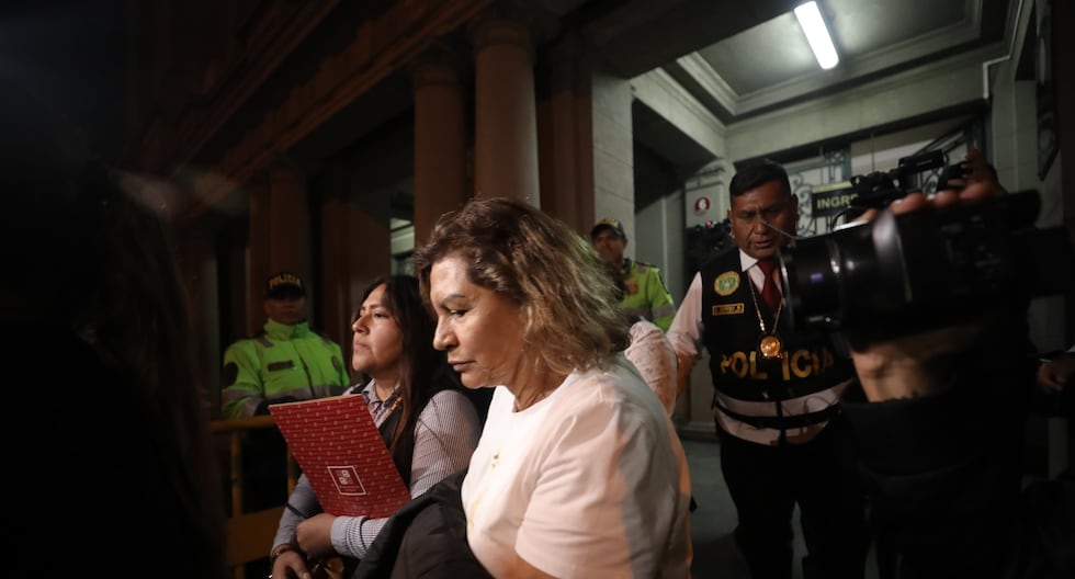 Autoridad Nacional de Control sancionó a fiscal Elizabeth Peralta y la apartó tres meses de su cargo