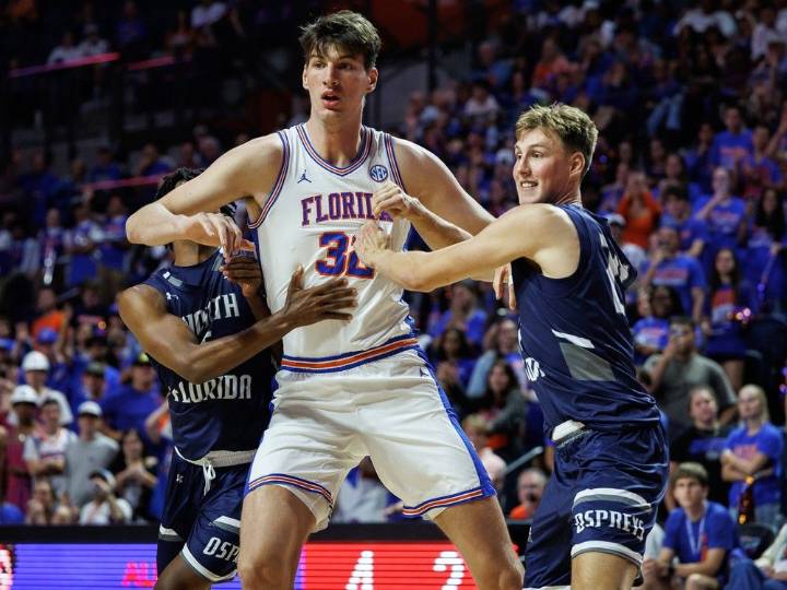 At 7-foot-9, Terrebonne's Olivier Rioux makes NCAA basketball history