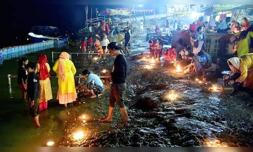 Thousands of lamps illuminate Goa's Shree Pandurang Temple on Ekadashi