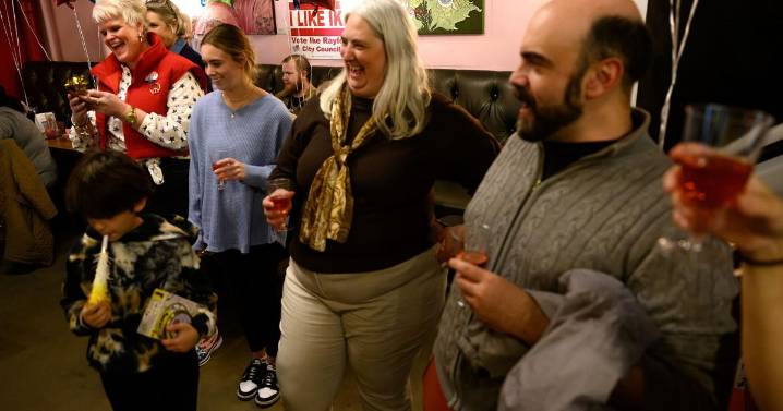 OUR OPINION: Election outcome suggests support for current Sioux City school board