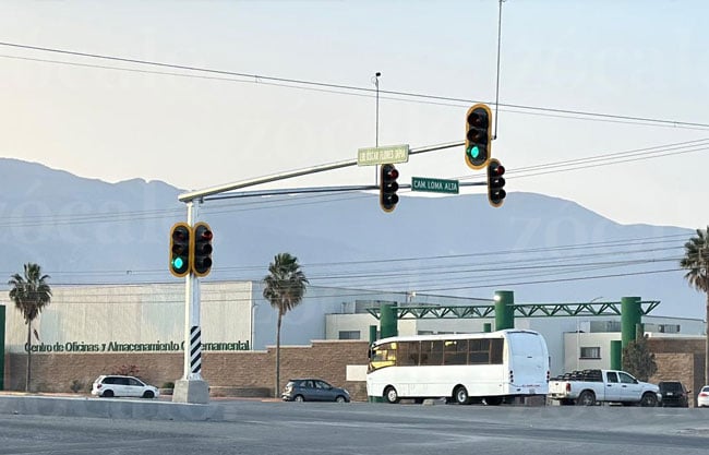 Echan a andar semáforos del libramiento Óscar Flores Tapia