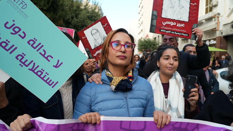 Tunisian police arrest opposition figure Chaima Issa to enforce 20