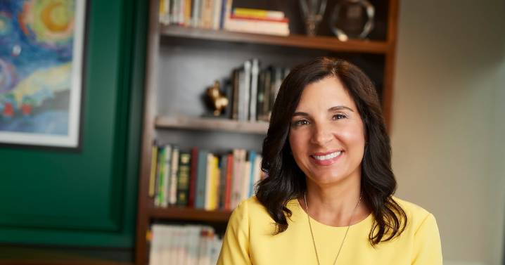 She wanted to empower moms to rejoin the workforce. Meet MomForce.