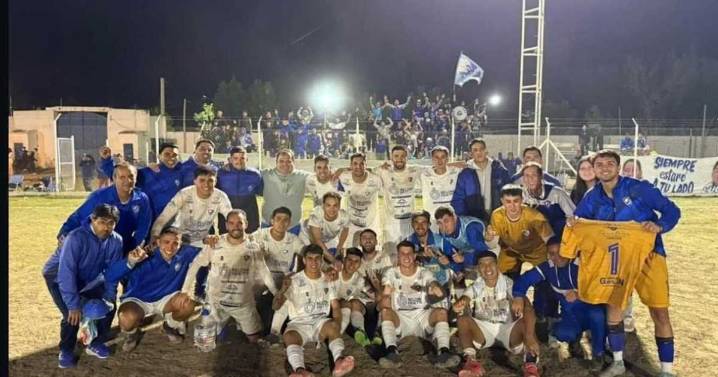 Regina y La Amistad siguen arriba en la Liga Confluencia y dos equipos confirmaron su descenso