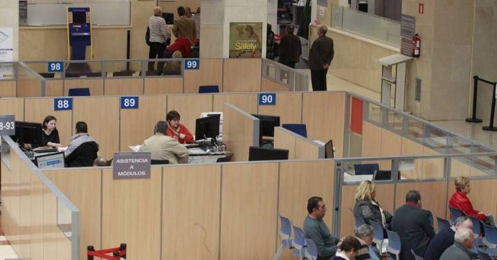 El Gobierno sube la oferta de subida a los funcionarios al 11%