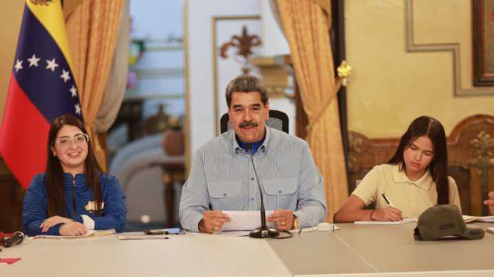 Presidente Maduro instaló el Primer Consejo de Gobierno Estudiantil