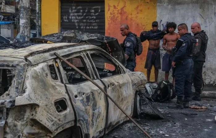 Gobernador de Río de Janeiro defendió operativo en favelas que dejó 121 muertos y aseguró que fue "proporcional"