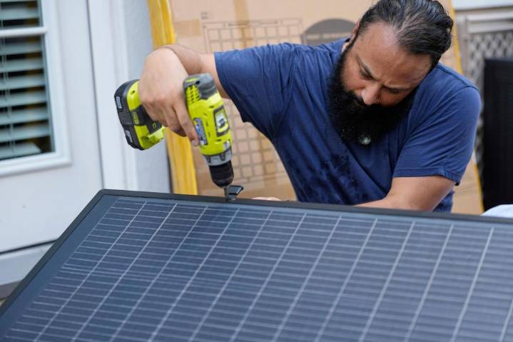 Ending solar tax credit only worsens energy challenges