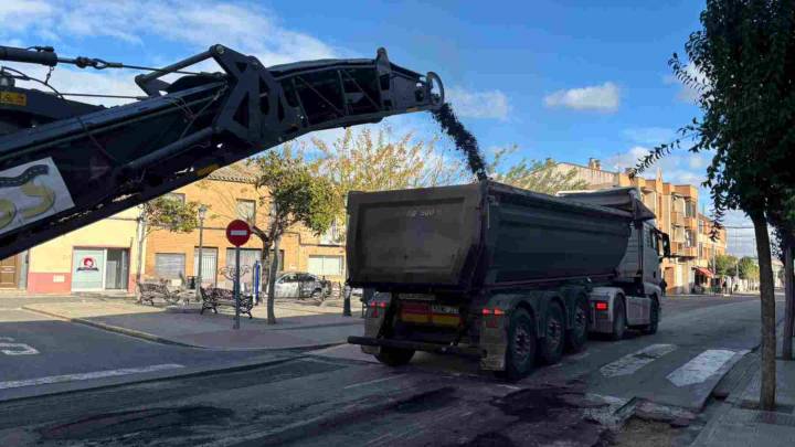 El pueblo de Navarra que va a reasfaltar entera su calle mayor, de más de un kilómetro de larga