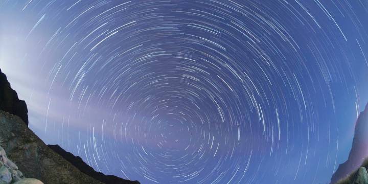 November skywatching guide: Supermoon and meteor showers