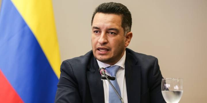 Andrés Idárraga asume como Ministro de Justicia encargado tras salida de Montealegre