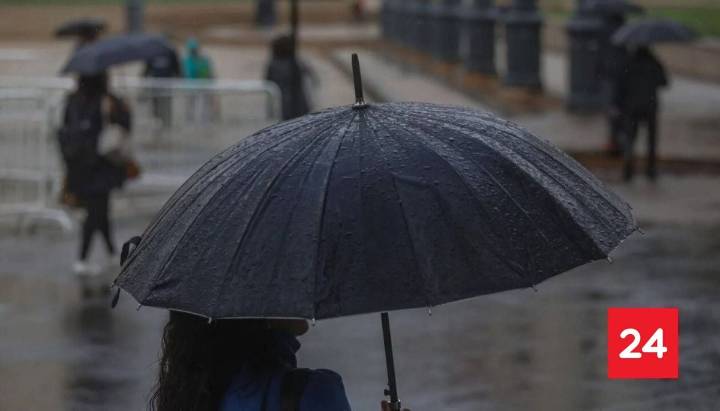 Emiten alerta meteorológica por tormentas eléctricas en tres regiones del país